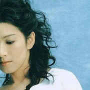唱《最浪漫的事》的赵咏华，53岁没人陪她慢慢变老