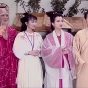 《白蛇传》明明是爱情传说，毛主席看完后为何嚎啕大哭，怒发冲冠
