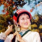 提问吉克隽逸唱的歌曲《云南》中海菜腔歌词是什么意思啊？