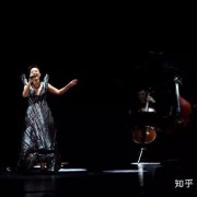 不唱神曲的龚琳娜，让所有人都忐忑了
