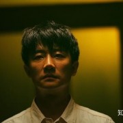 《芳华》：红颜弹指老，刹那芳华