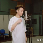 歌手演员章磊演唱《在一起》抗洪救灾公益歌曲
