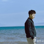 柏松新歌《从前》温柔上线唤醒旧时记忆期冀美好未来