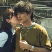 爱情你比我想的阁较伟大！《当男人恋爱时》：悲伤韩片台味改编，为爱全力以赴的土味情话