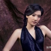 杨魏玲花：我这辈子最正确的决定，就是和曾毅五五分账嫁给 *** 朝