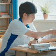 一起睡千万别说成sleeptogether，弄错很尴尬！