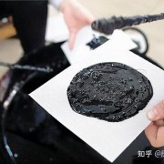 《红楼梦》中，作者提到温都里纳、汪恰洋烟与依弗哪，它们都是啥