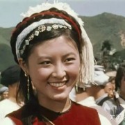 提问吉克隽逸唱的歌曲《云南》中海菜腔歌词是什么意思啊？
