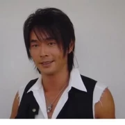 他写了一首歌找任贤齐被拒，被黄品源嫌弃，自己却唱火了12年