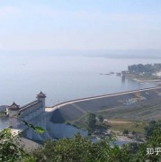 怎么看待《四平青年》这部作品？