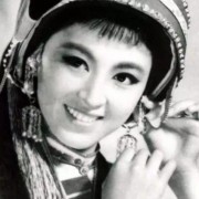 提问吉克隽逸唱的歌曲《云南》中海菜腔歌词是什么意思啊？